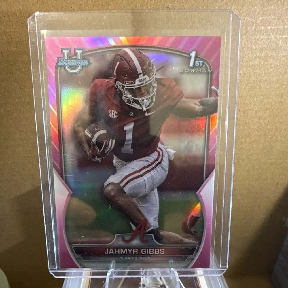 Topps 2022 Bowman Univ Chrome Jahmyr Gibbs #82 1st Bowman Pink RC